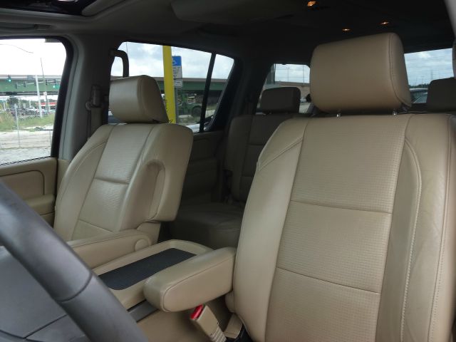 Nissan Armada 2005 photo 32