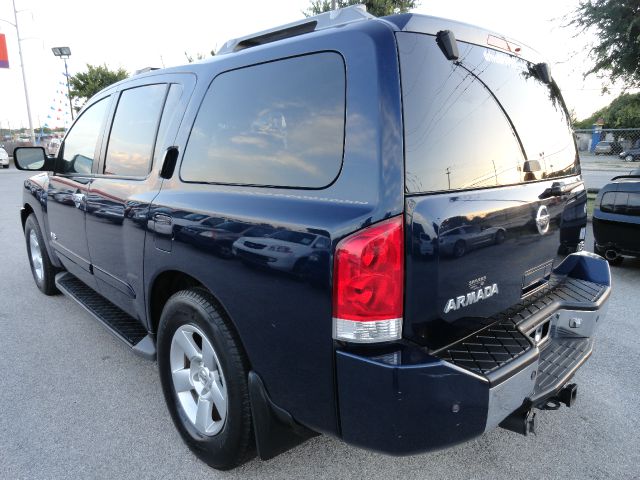 Nissan Armada 2006 photo 2