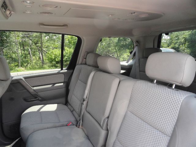 Nissan Armada 2006 photo 11