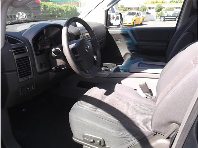 Nissan Armada 2007 photo 2