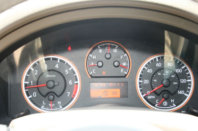 Nissan Armada 2008 photo 11