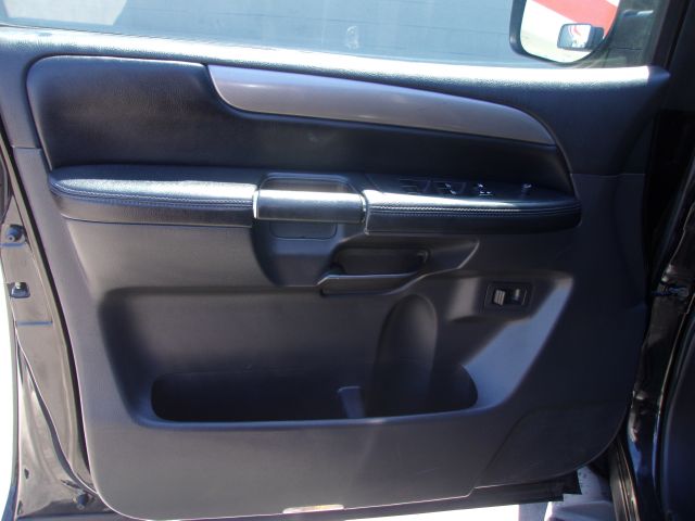 Nissan Armada 2008 photo 21