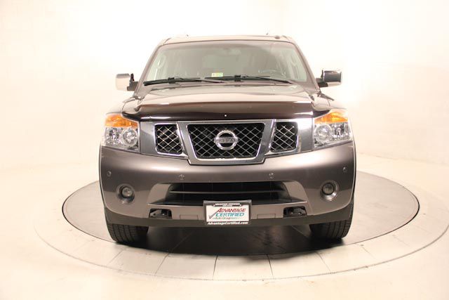 Nissan Armada 2010 photo 2