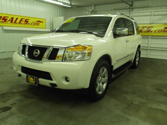 Nissan Armada 2010 photo 3