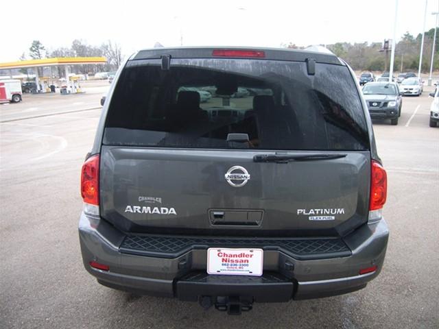 Nissan Armada 2011 photo 3