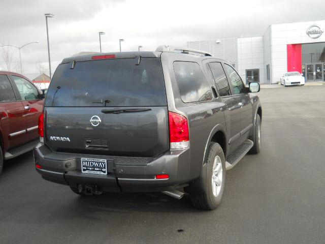 Nissan Armada 2011 photo 2