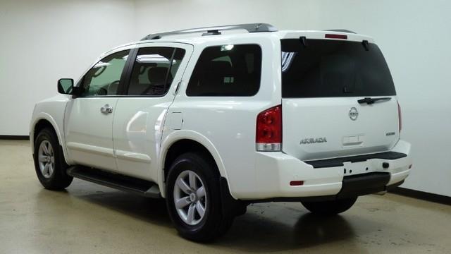 Nissan Armada 2012 photo 2