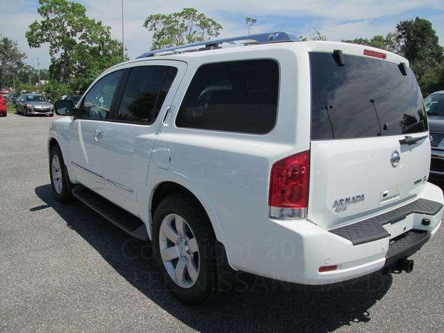 Nissan Armada 2013 photo 1