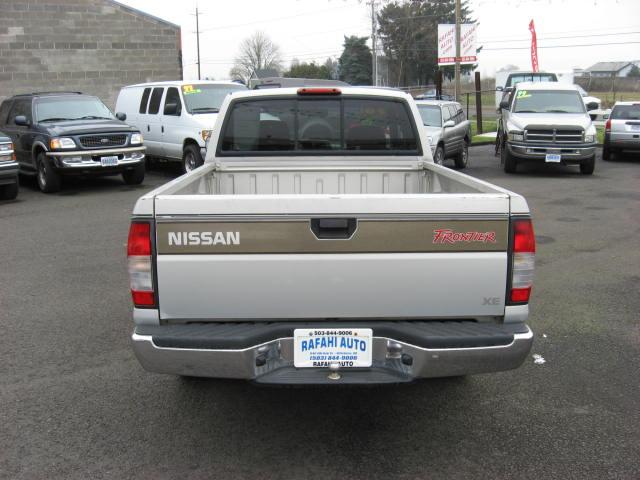 Nissan Frontier 1998 photo 3