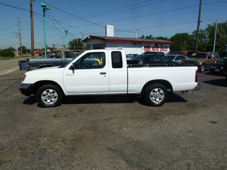 Nissan Frontier 1999 photo 12