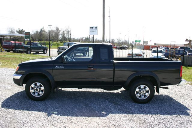 Nissan Frontier FX4 Super Duty Pickup Truck