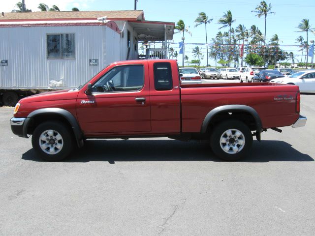 Nissan Frontier 2000 photo 1