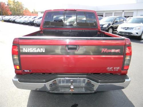 Nissan Frontier 2000 photo 1