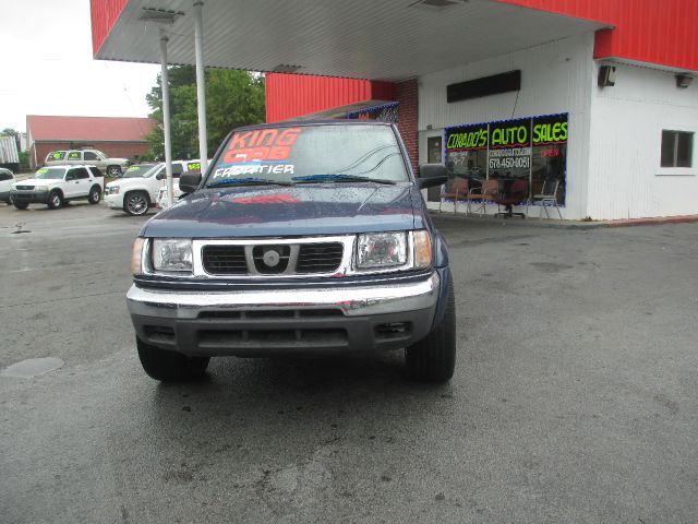 Nissan Frontier 2000 photo 3