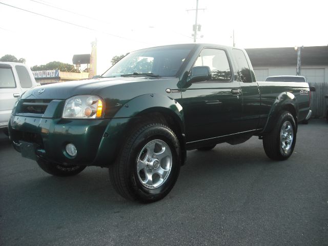 Nissan Frontier 2001 photo 2