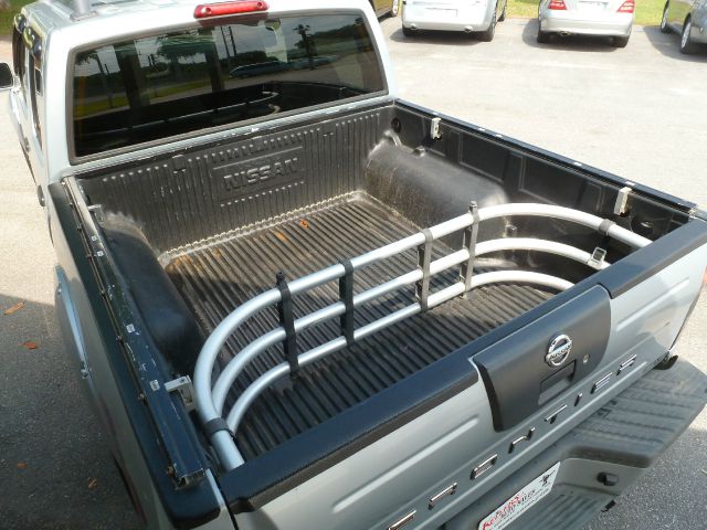 Nissan Frontier 2001 photo 7