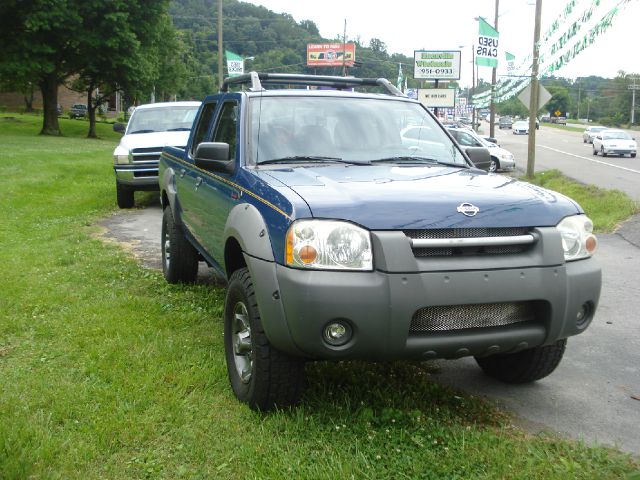 Nissan Frontier 2001 photo 2