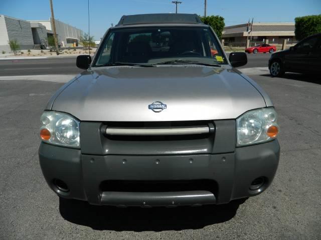 Nissan Frontier 2001 photo 2