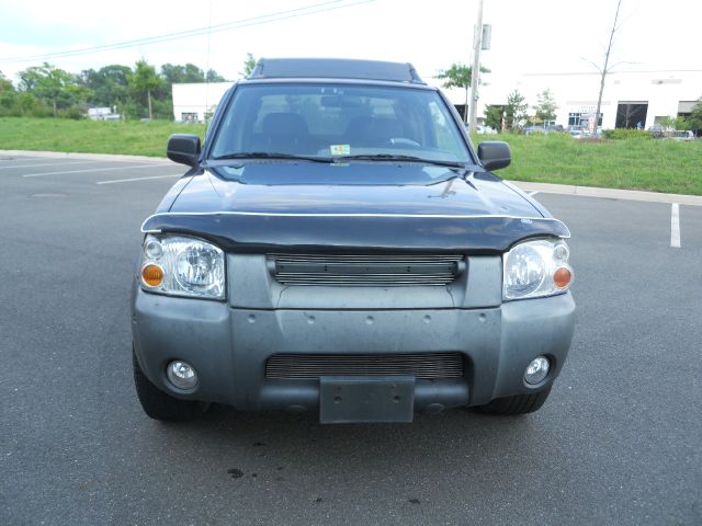 Nissan Frontier 2001 photo 2