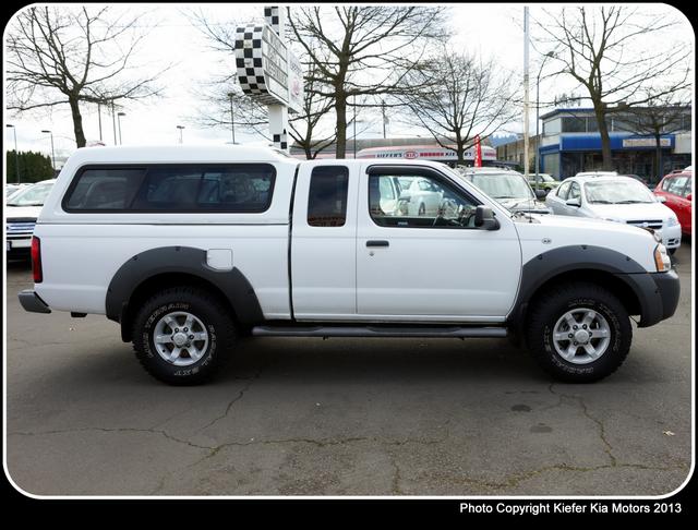 Nissan Frontier 2001 photo 1