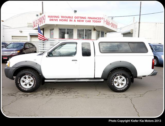 Nissan Frontier 2001 photo 3