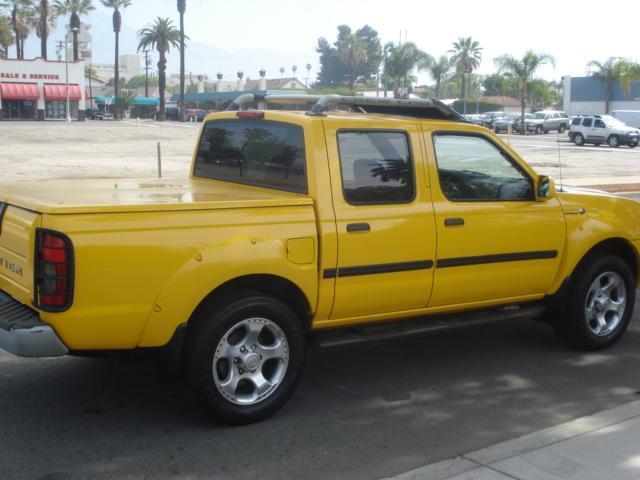 Nissan Frontier 2001 photo 11