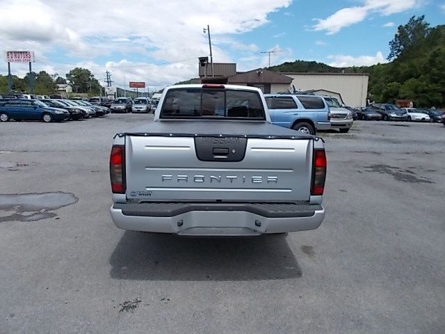 Nissan Frontier 2001 photo 2