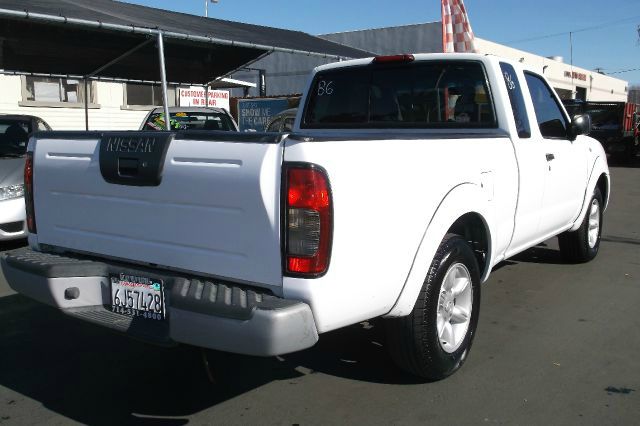 Nissan Frontier SE 2WD Pickup Truck