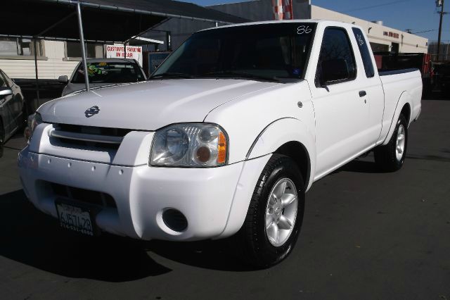 Nissan Frontier 2001 photo 2