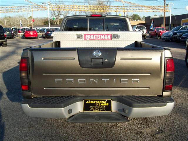 Nissan Frontier 2002 photo 1