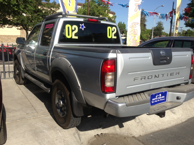 Nissan Frontier 2002 photo 2