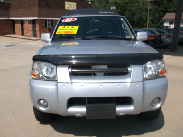 Nissan Frontier 2002 photo 1