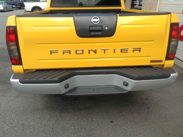 Nissan Frontier 2002 photo 6