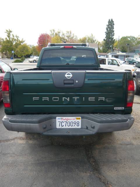 Nissan Frontier 2002 photo 2