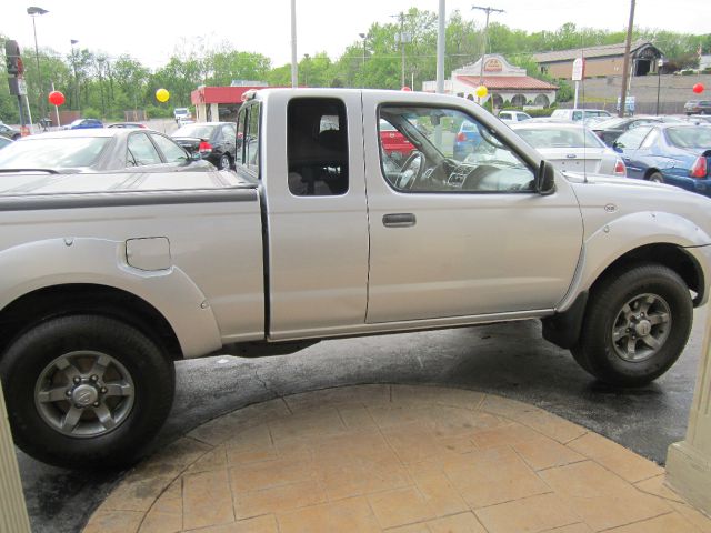 Nissan Frontier 2002 photo 1