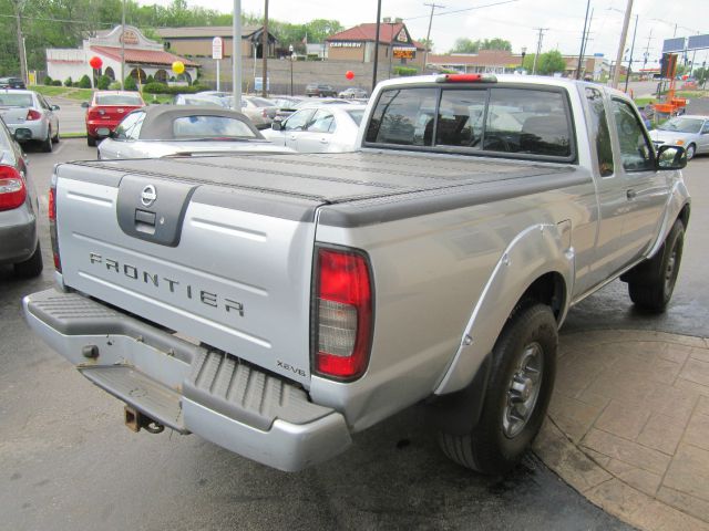 Nissan Frontier 2002 photo 3