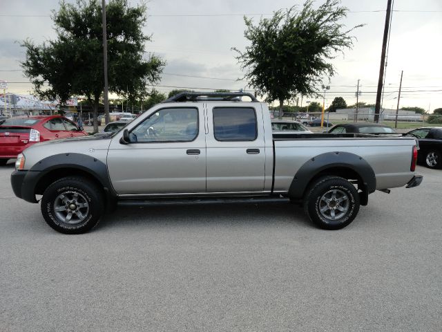 Nissan Frontier 2002 photo 2