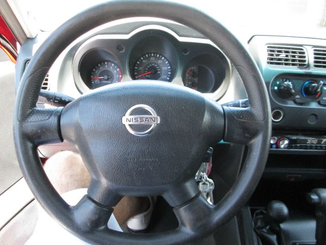 Nissan Frontier 2002 photo 12