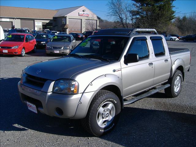 Nissan Frontier 2002 photo 2