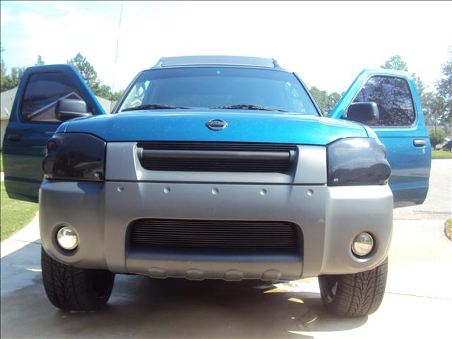 Nissan Frontier 2002 photo 1