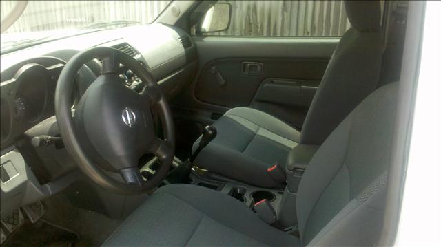 Nissan Frontier 2002 photo 3