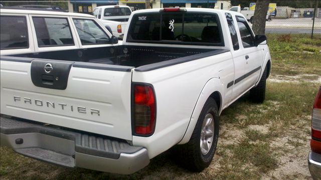 Nissan Frontier 2002 photo 5