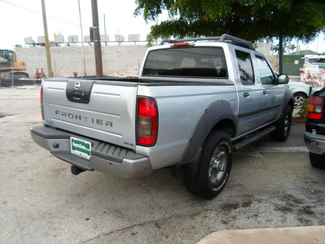 Nissan Frontier 2002 photo 1