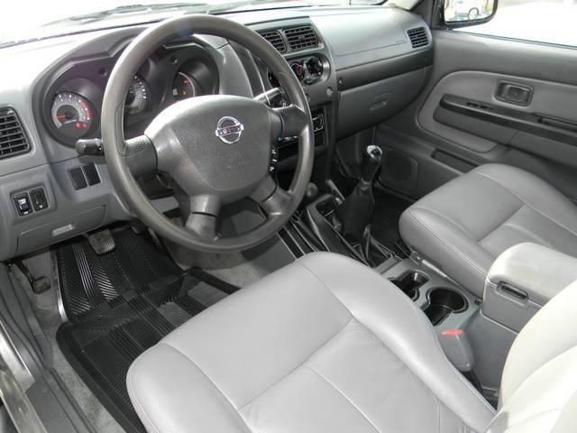 Nissan Frontier 2002 photo 3