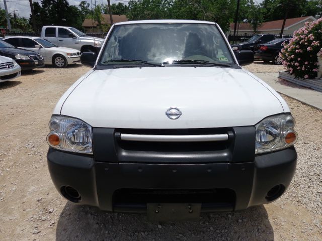 Nissan Frontier 2002 photo 2