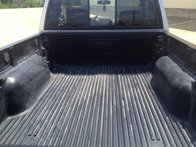 Nissan Frontier 2002 photo 1