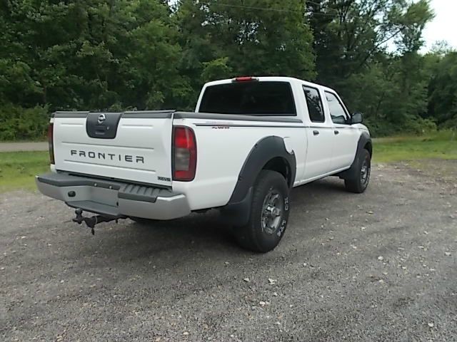 Nissan Frontier 2002 photo 2