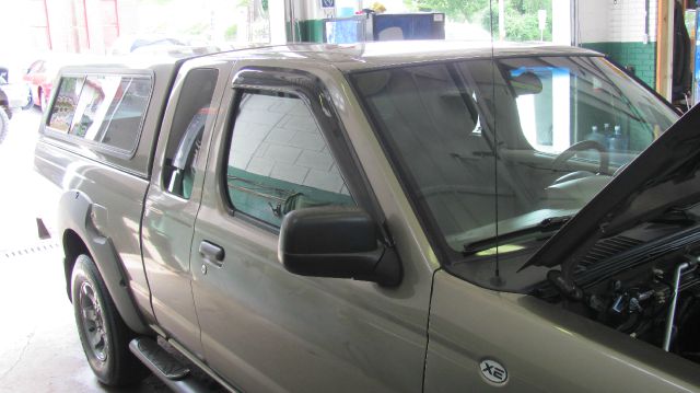 Nissan Frontier 2002 photo 1