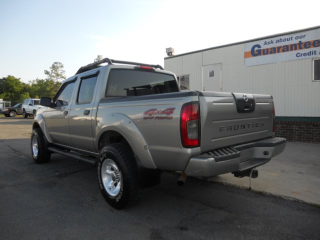 Nissan Frontier 2003 photo 6