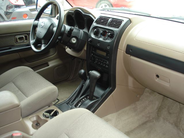 Nissan Frontier 2003 photo 18